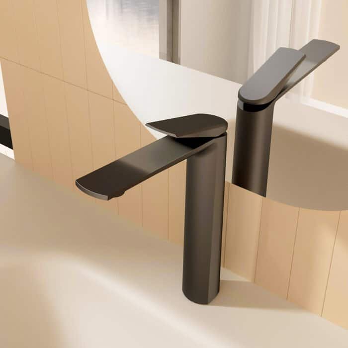 Geometric design tall faucet with handle | B029 02 - Image 2