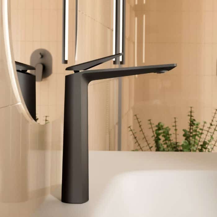 Geometric design tall faucet with handle | B029 02