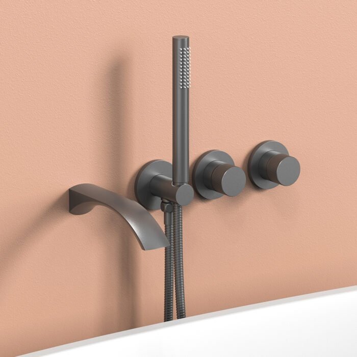 shower set with wide tub spout for bathtub