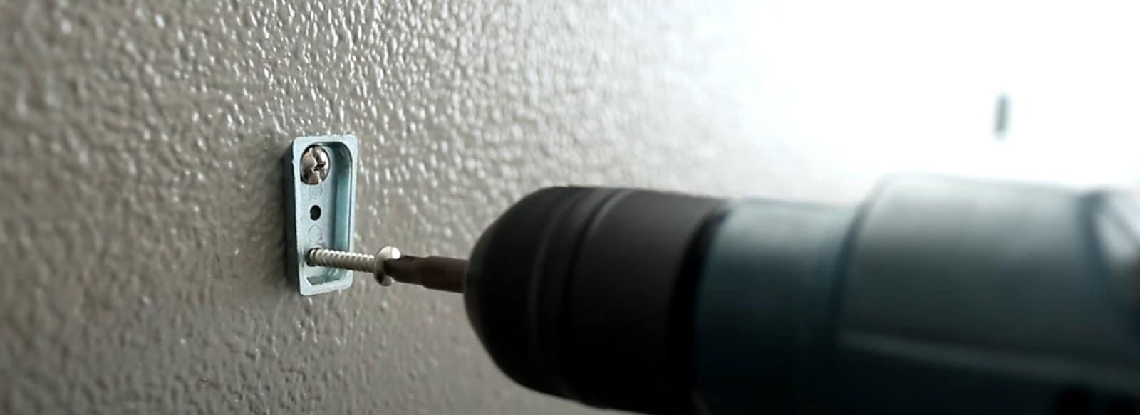 Remove Wall Plates of towel bar