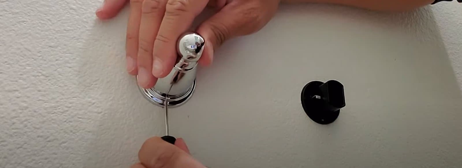 remove a towel bar without set screw
