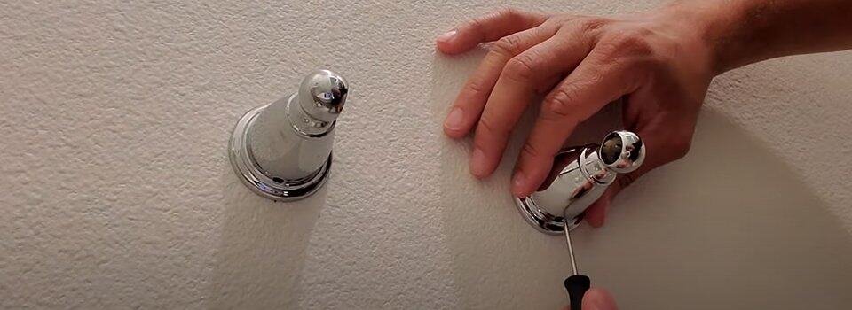 Panasonic old toilet paper towel holder fixing screws