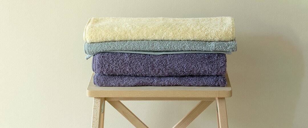 Freestanding towel stands or holders for renters