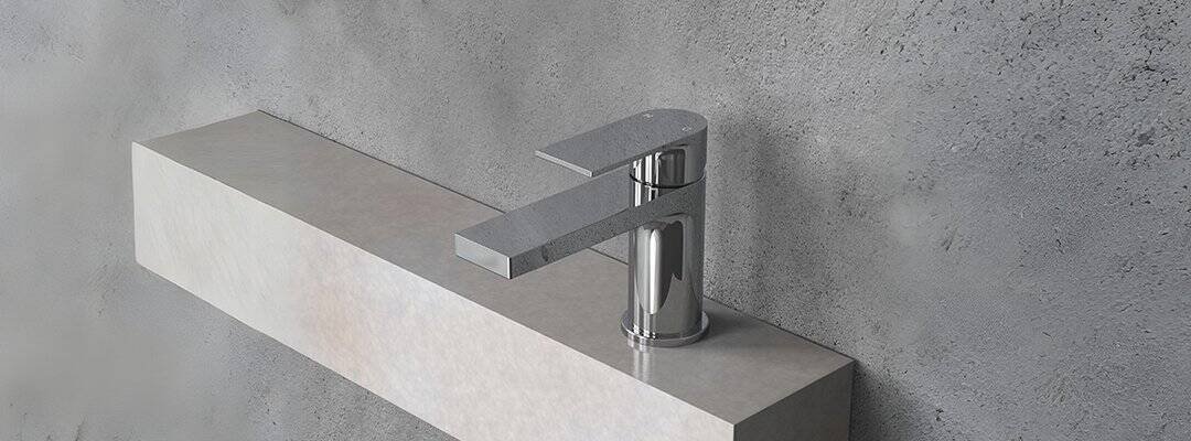 Polished chrome bathroom standard faucet - B001