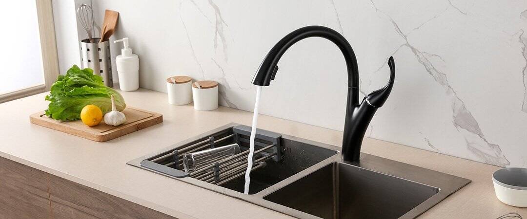 Matte black kitchen faucet swivel spout