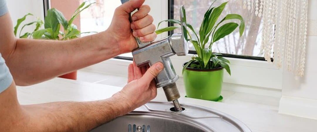 Remove kitchen faucet Threaded Collar
