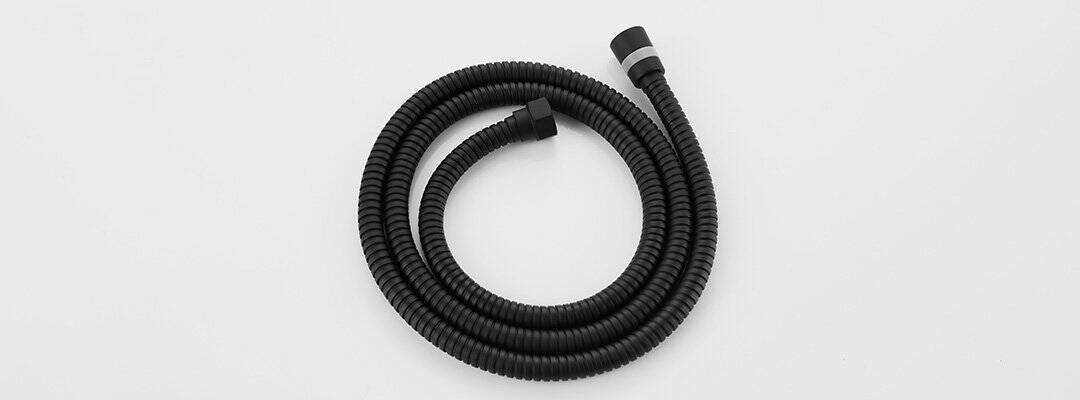 Stainless steel shower hose in matte balck finish