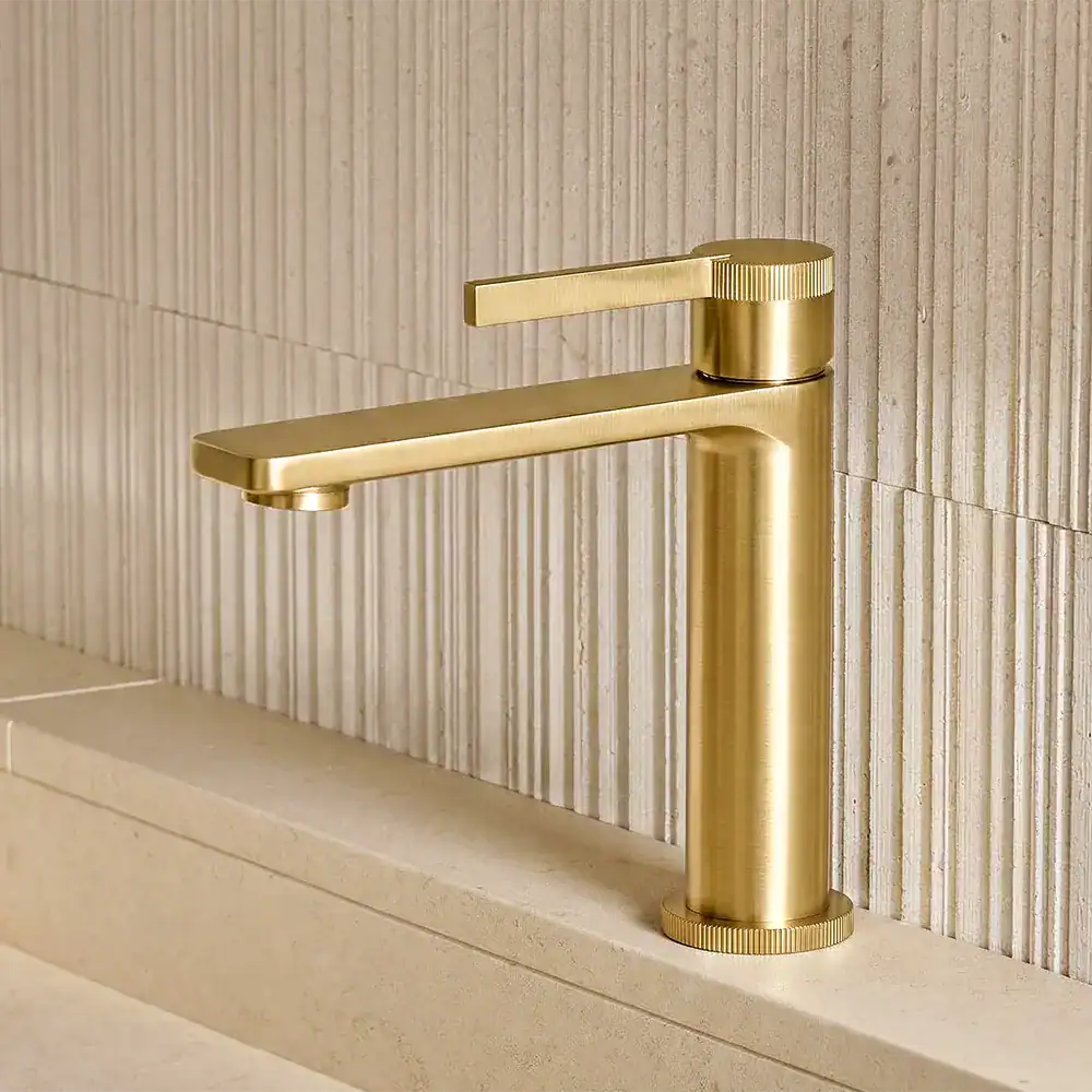 B1003 01 PVD brushed gold basin mixer with knurled handle