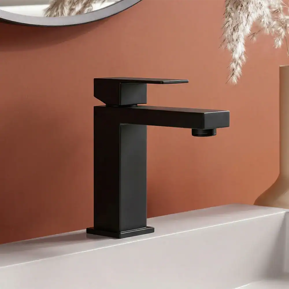 B231 01 square basin faucet matte black